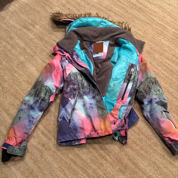 Gsou Snow Juniors small ski jacket - Picture 1 of 11